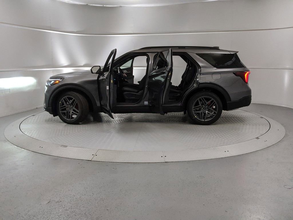 New 2025 Ford Explorer ST w/ Sun And Sound Package image 11