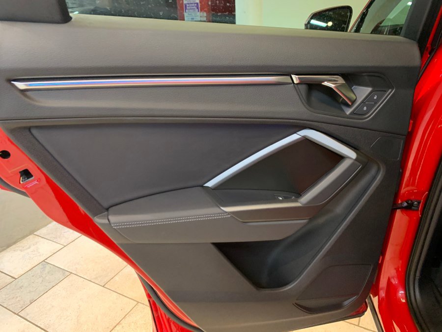 Used 2023 Audi Q3 2.0T Premium Plus w/ Premium Plus Package image 44