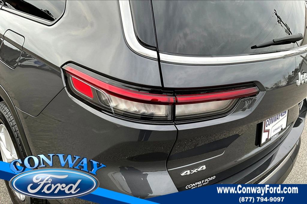 Used 2025 Jeep Grand Cherokee L Laredo w/ Luxury Tech Group I image 25