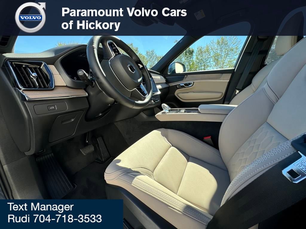 New 2026 Volvo XC90 B6 Plus w/ Protection Package Premier image 3