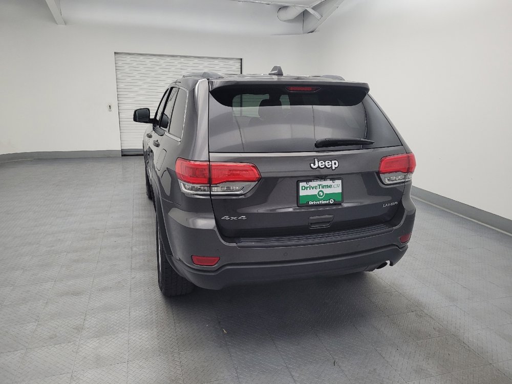 Used 2018 Jeep Grand Cherokee Laredo AWD/4WD image 6