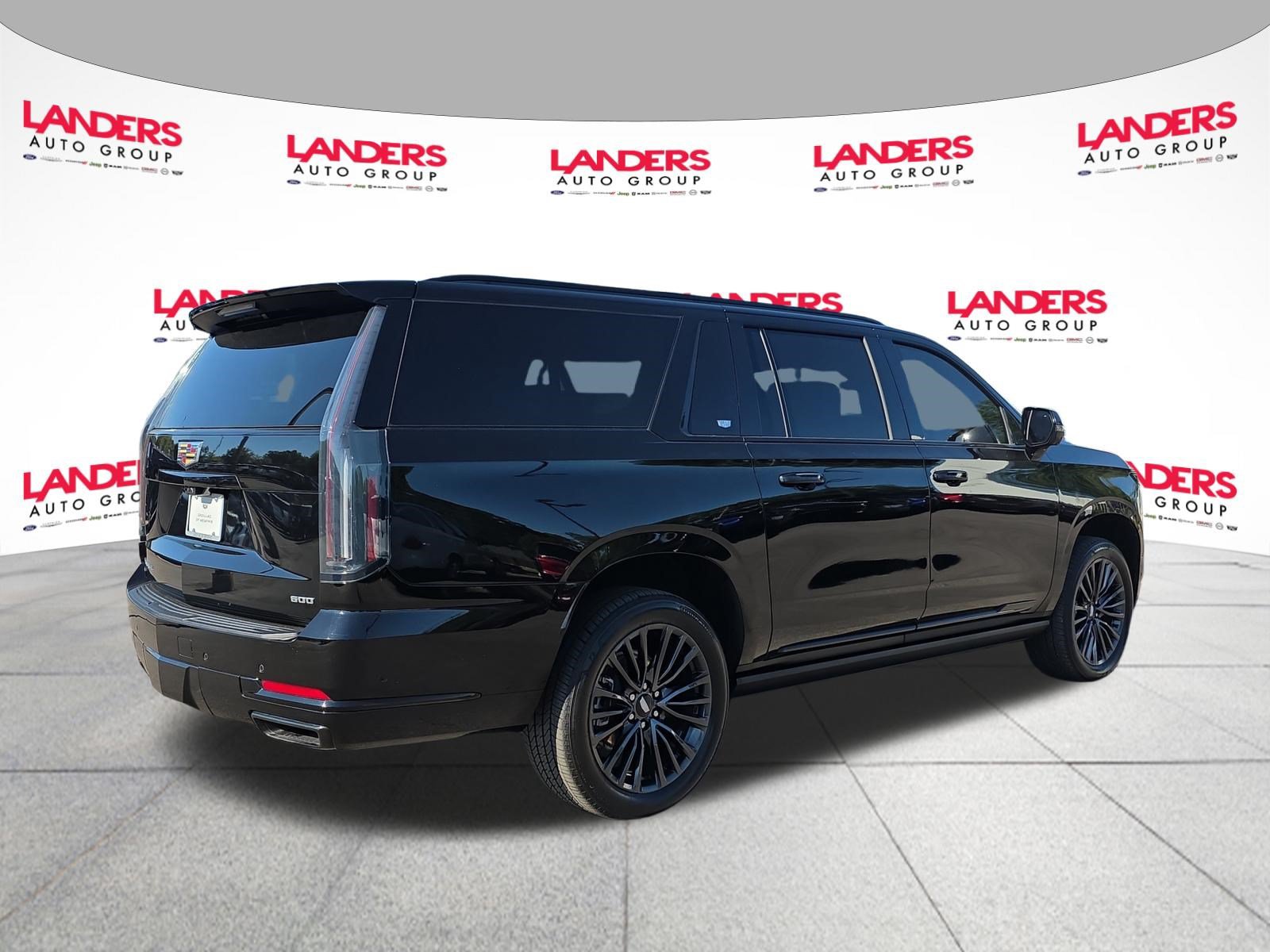 Used 2025 Cadillac Escalade ESV Sport Platinum w/ LPO, Floor Liner Package AWD/4WD image 3