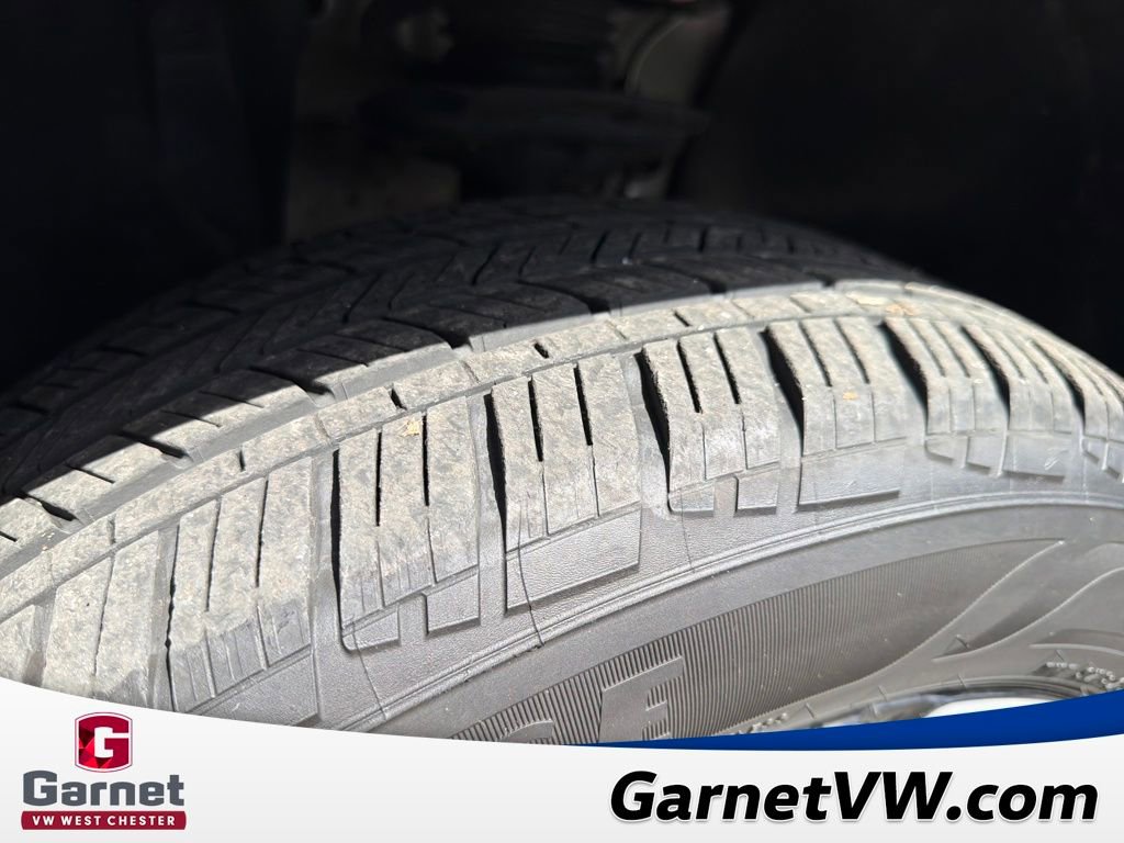 Certified 2024 Volkswagen Taos SE image 28