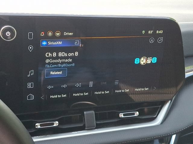 Used 2025 Chevrolet Equinox LT FWD image 16