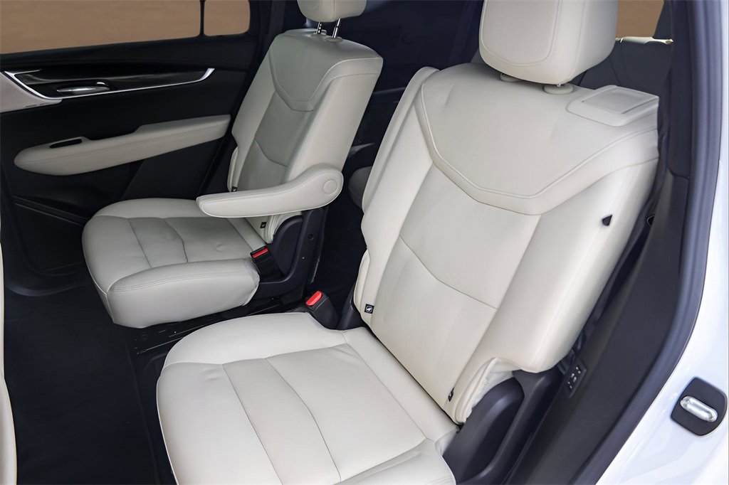 Certified 2023 Cadillac XT6 Sport w/ Technology Package image 27