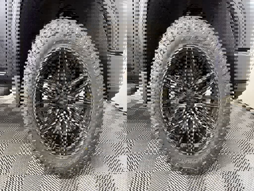 New 2026 GMC Sierra 1500 AT4 w/ AT4 Premium Package AWD/4WD image 19