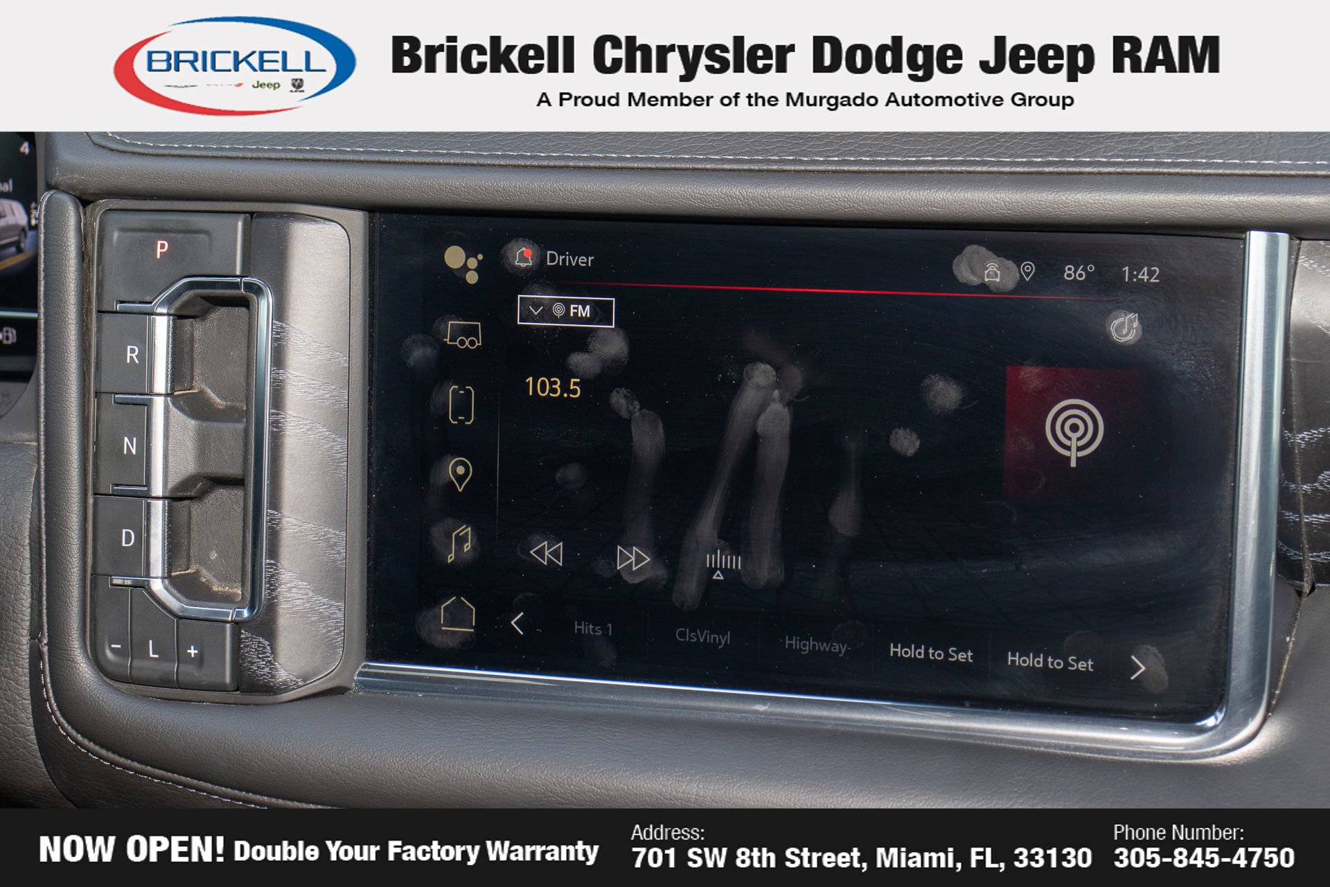 Used 2023 GMC Yukon XL Denali AWD/4WD image 23
