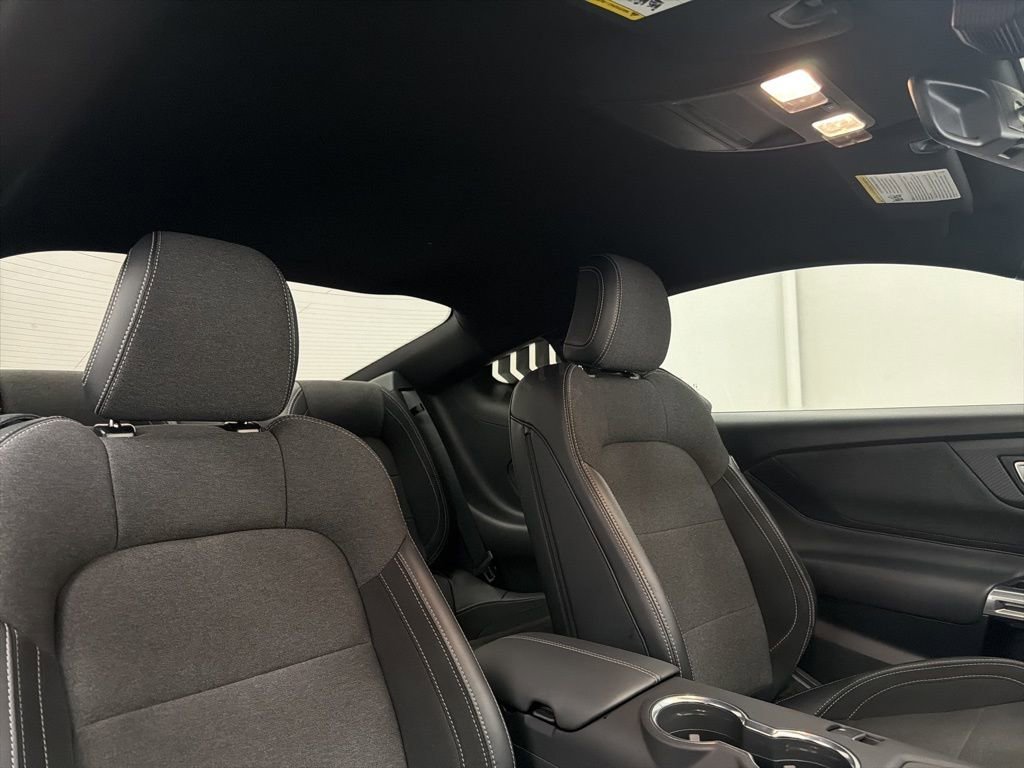 Used 2025 Ford Mustang Coupe image 22