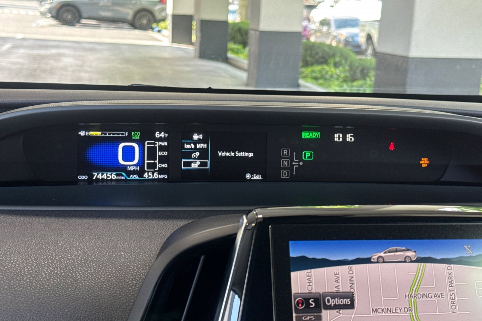 Used 2020 Toyota Prius Prime XLE w/ Protection Package FWD image 17