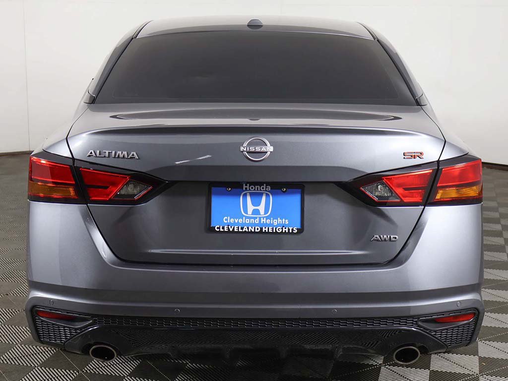 Used 2024 Nissan Altima 2.5 SR AWD/4WD image 9