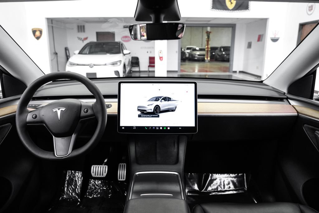 Used 2023 Tesla Model Y Long Range AWD/4WD image 14