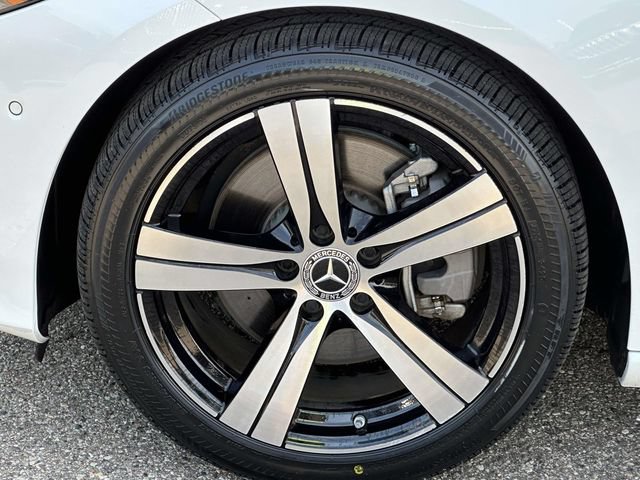 Used 2025 Mercedes-Benz C 300 4MATIC Sedan image 12