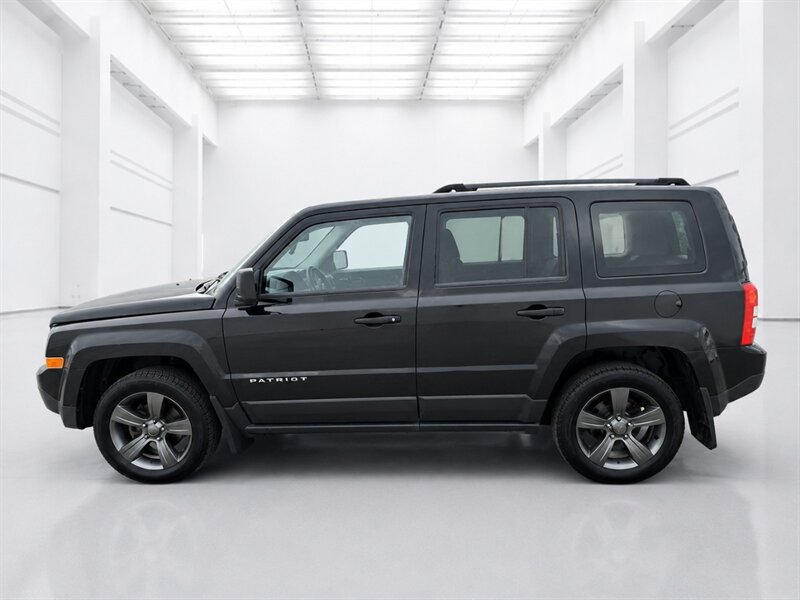 Used 2015 Jeep Patriot High Altitude AWD/4WD image 5