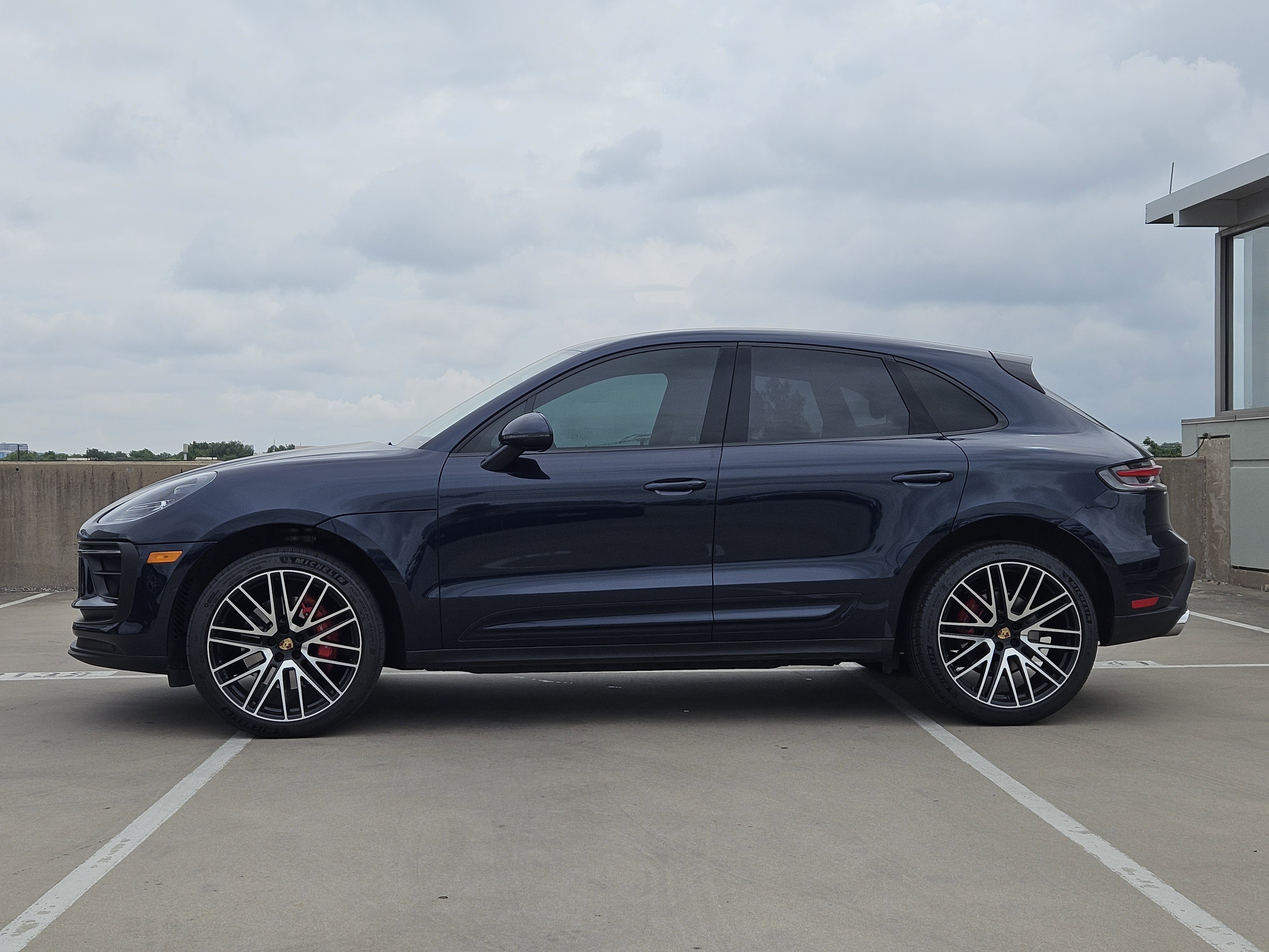 Certified 2022 Porsche Macan S AWD/4WD image 2