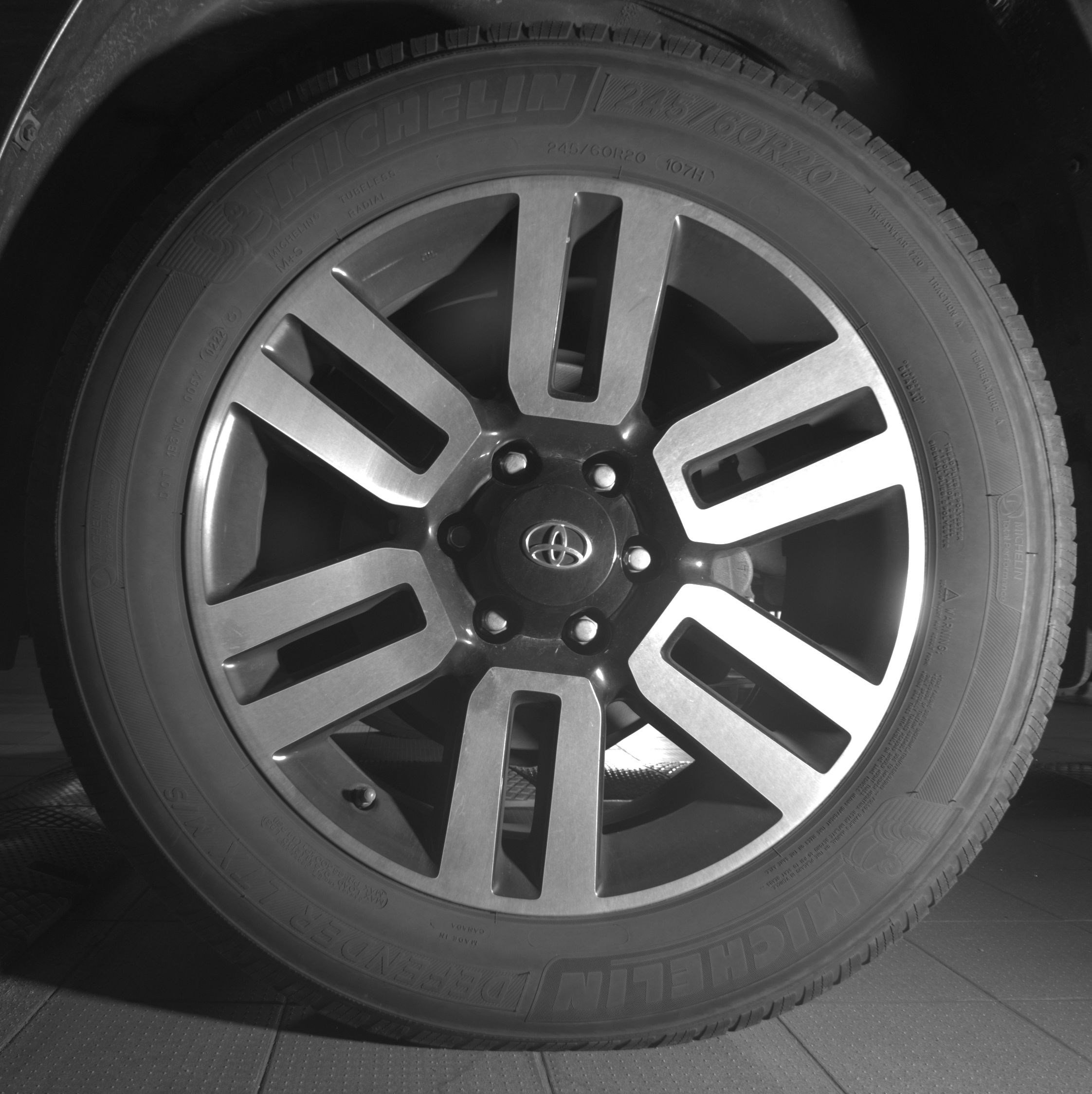 Used 2017 Toyota 4Runner Limited AWD/4WD image 9