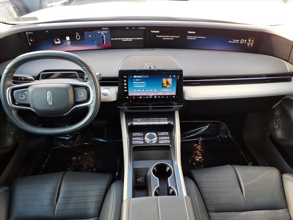 Certified 2025 Lincoln Nautilus Reserve AWD/4WD image 15