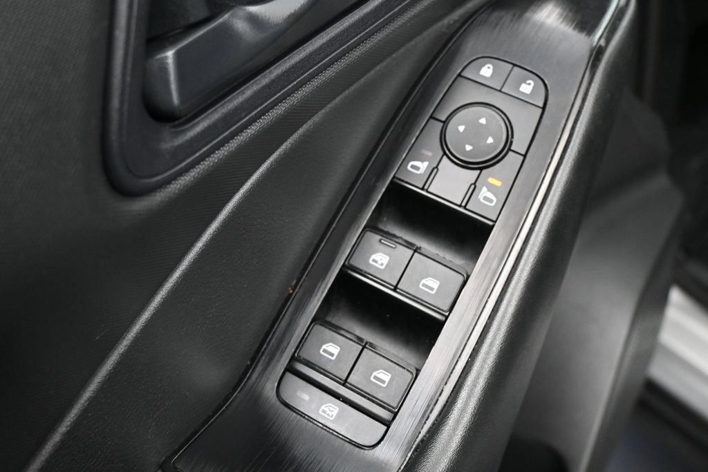 Used 2024 Nissan Rogue S FWD image 13