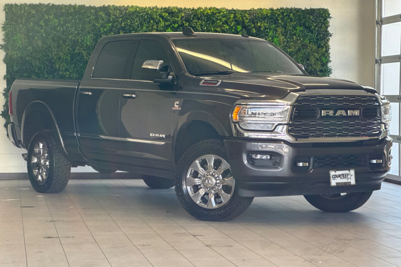 Used 2019 RAM 2500 Limited image 2