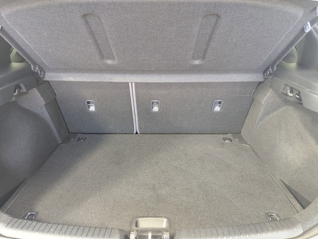 Used 2018 Hyundai Elantra GT Sport FWD image 26