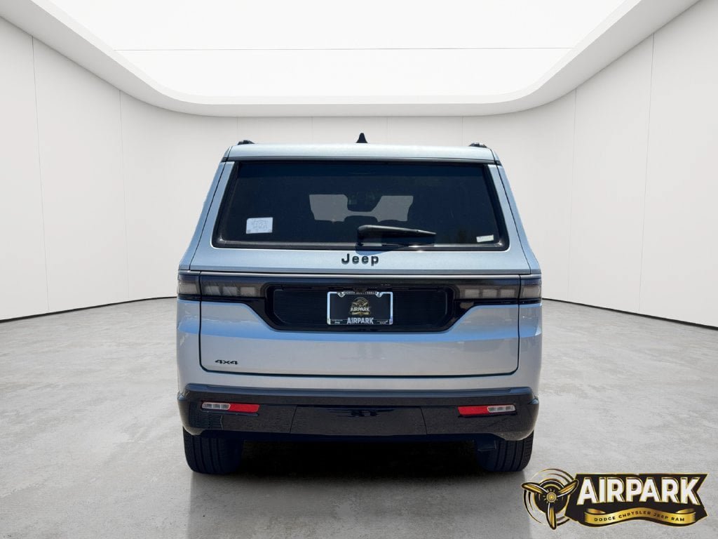 New 2026 Jeep Grand Wagoneer Limited AWD/4WD image 5