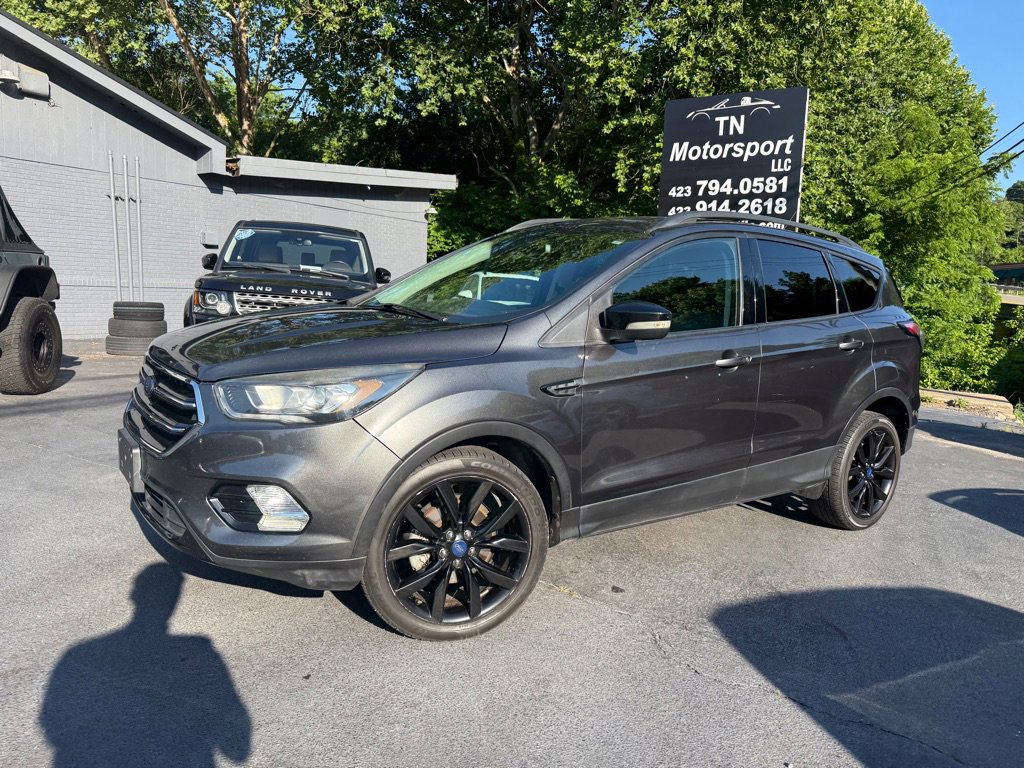 Used 2017 Ford Escape Titanium image 8