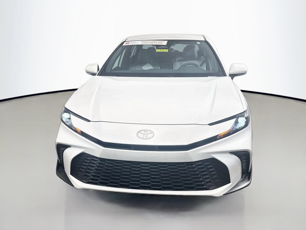 Used 2026 Toyota Camry SE FWD image 2