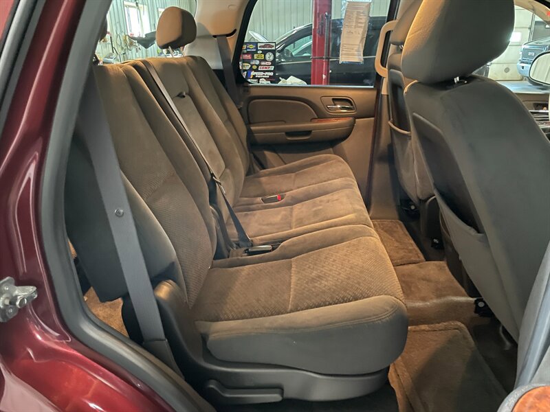 Used 2008 Chevrolet Tahoe LT w/ Convenience Package 1 AWD/4WD image 18