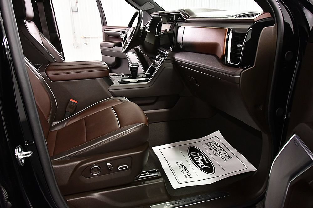 Used 2024 GMC Sierra 1500 Denali w/ Denali Reserve Package AWD/4WD image 30