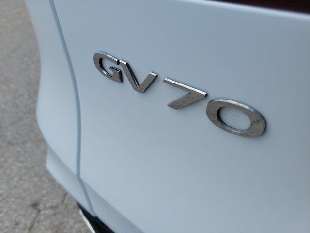 Used 2023 Genesis GV70 2.5T w/ Advanced Package AWD/4WD image 9