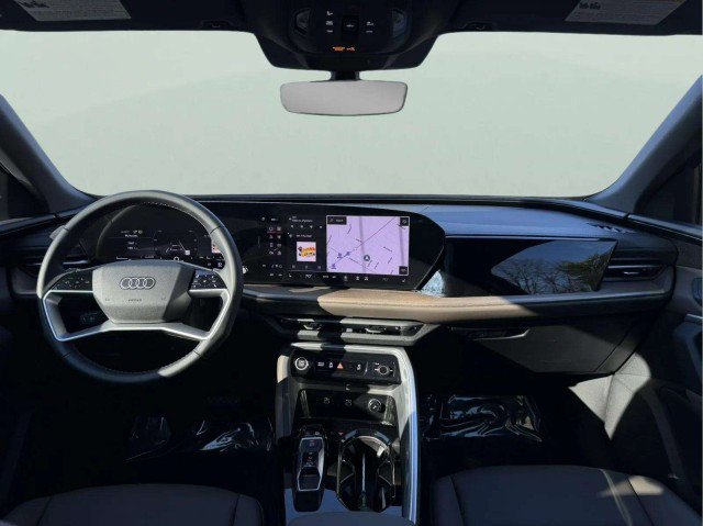 Certified 2025 Audi Q5 Premium w/ Convenience Package image 9