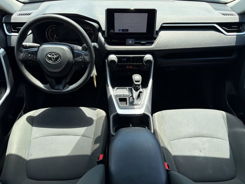 Used 2025 Toyota RAV4 LE AWD/4WD image 27