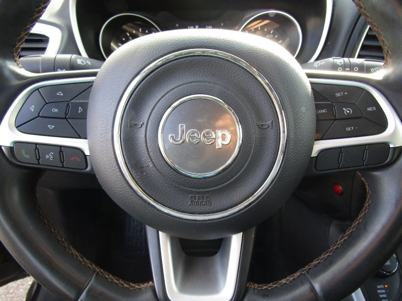 Used 2021 Jeep Compass Latitude image 20