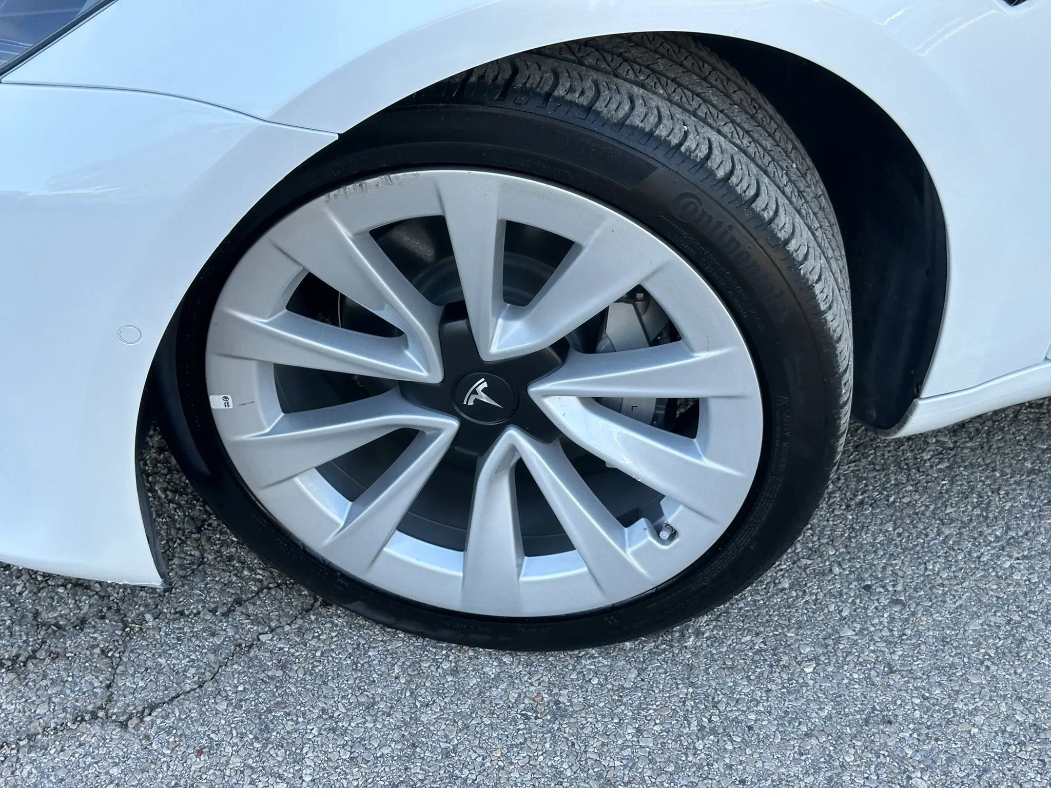 Used 2022 Tesla Model 3 Long Range AWD/4WD image 37