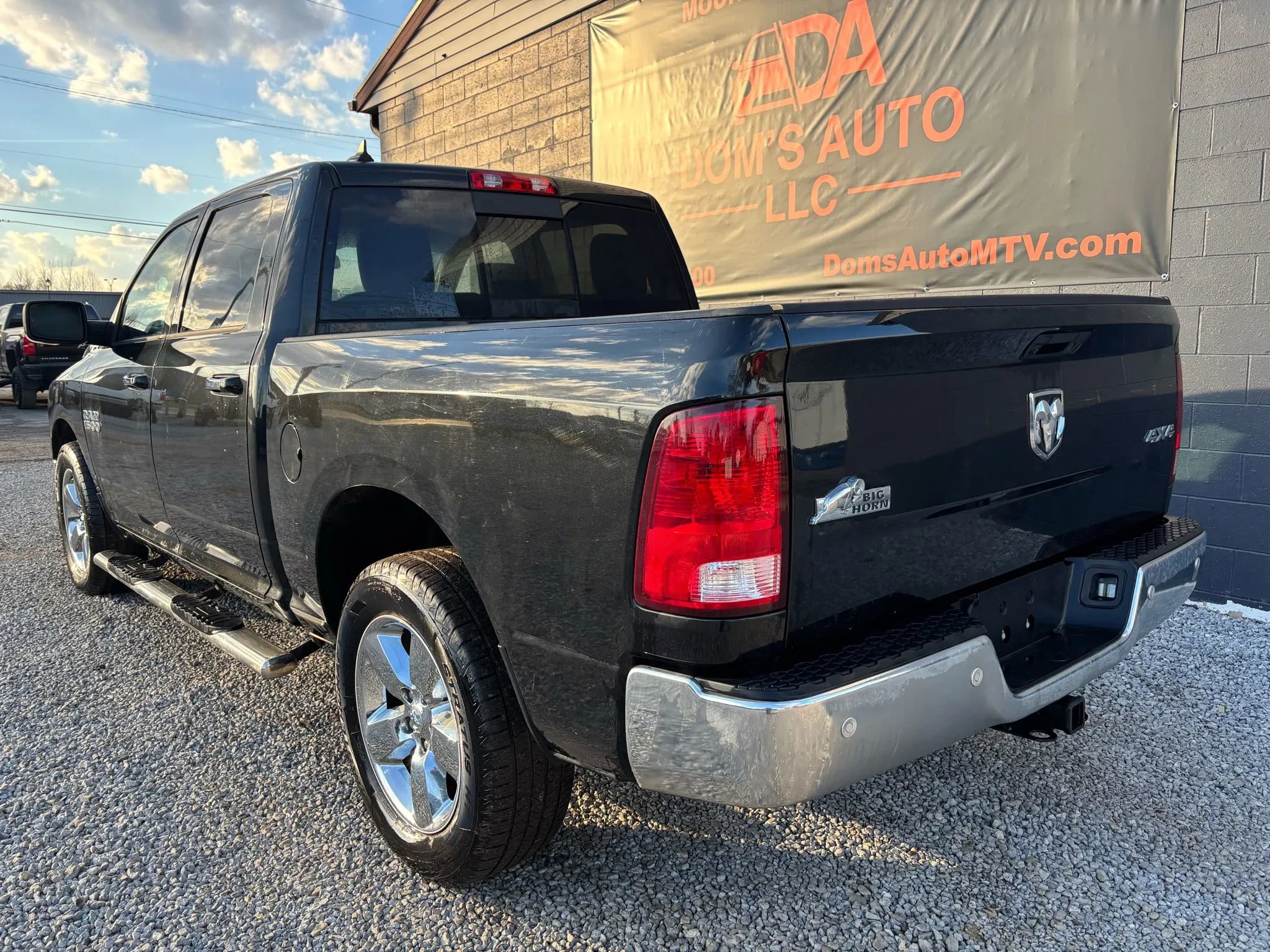 Used 2017 RAM 1500 Big Horn image 3