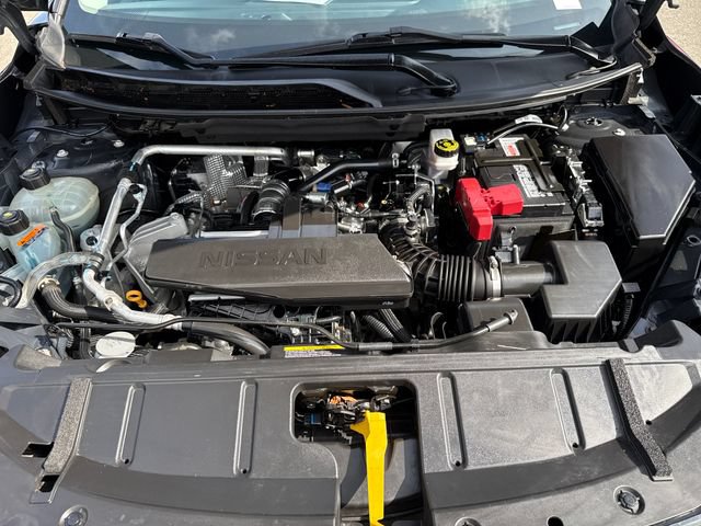 Used 2024 Nissan Rogue S AWD/4WD image 27