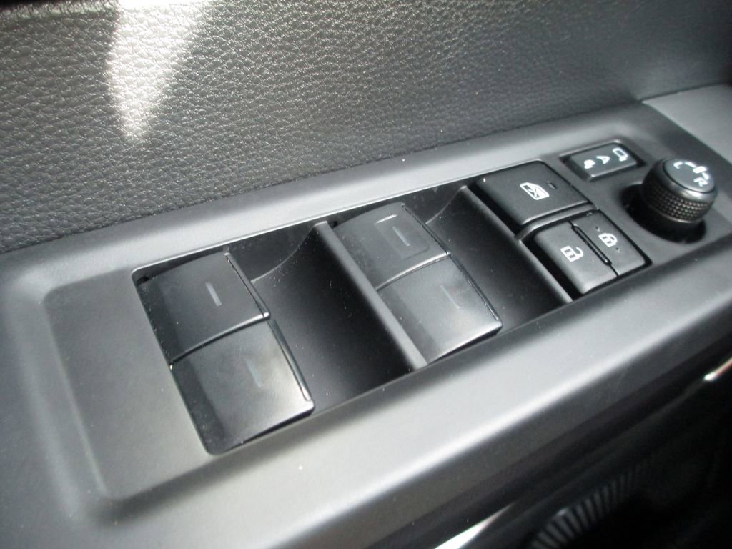 Used 2024 Toyota Tundra Platinum image 30