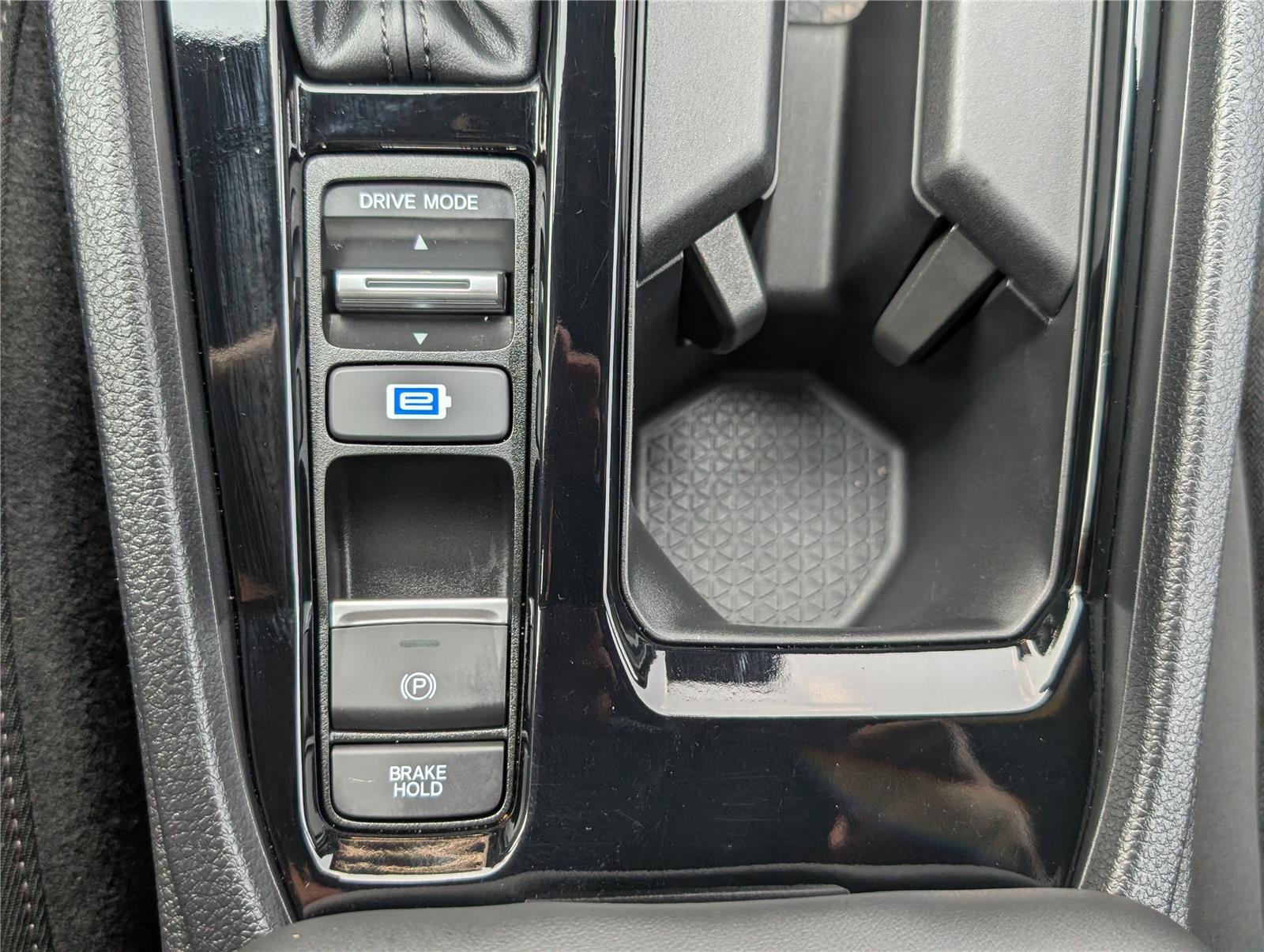Used 2025 Honda Accord Sport image 25