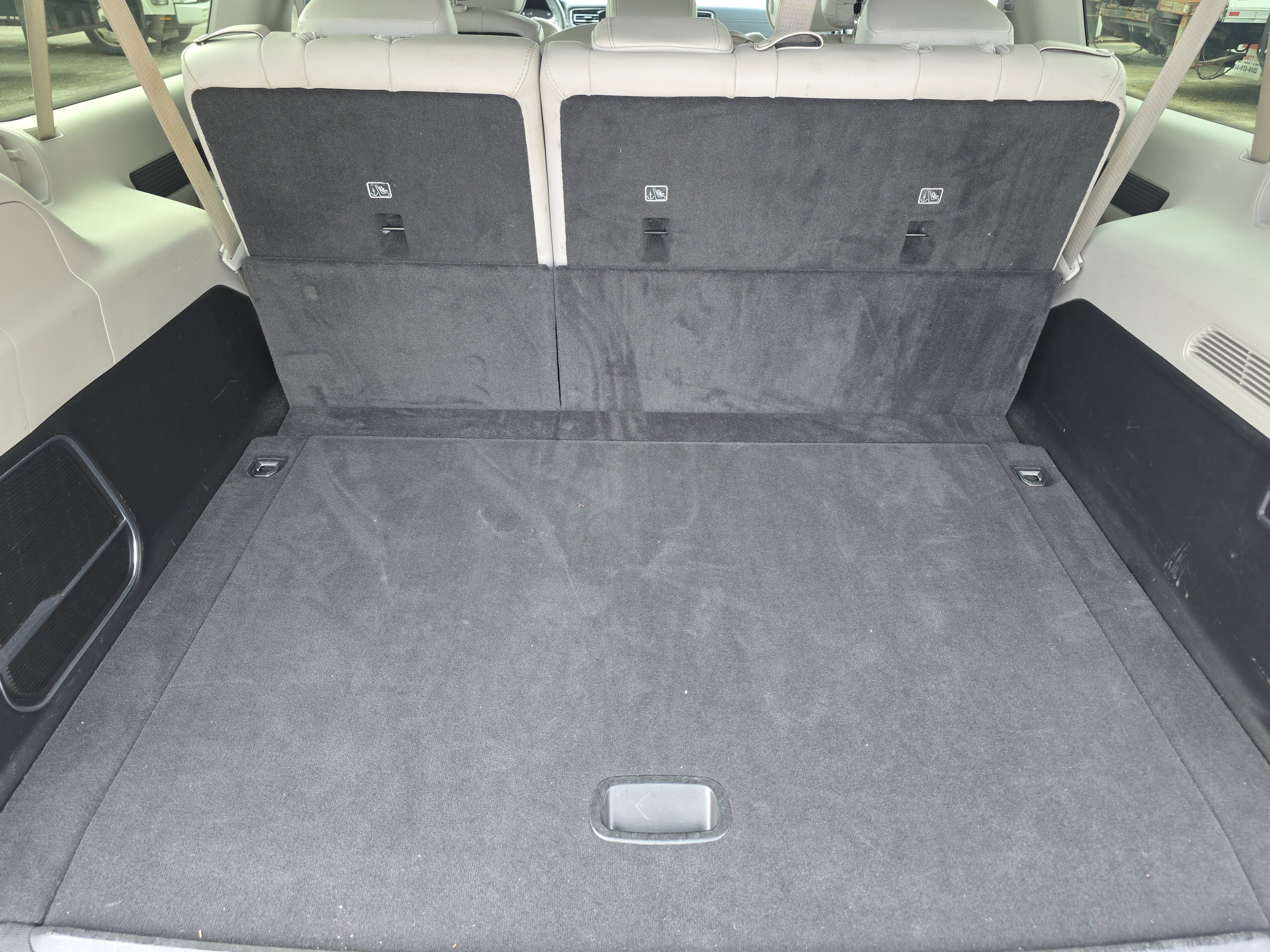 Used 2024 Jeep Wagoneer L Series III w/ Flexible Seating Group AWD/4WD image 11