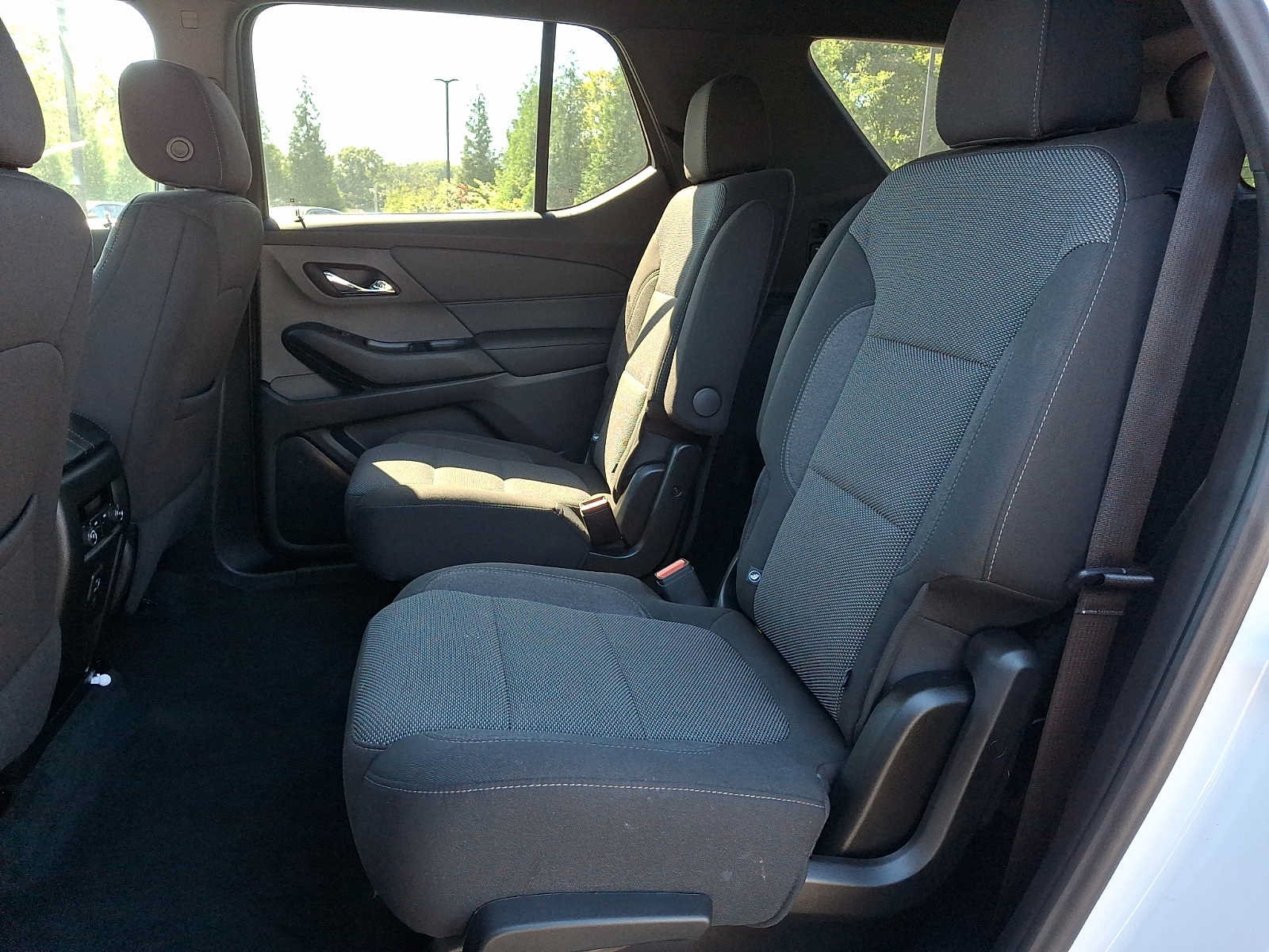 Used 2024 Chevrolet Traverse LT AWD/4WD image 11