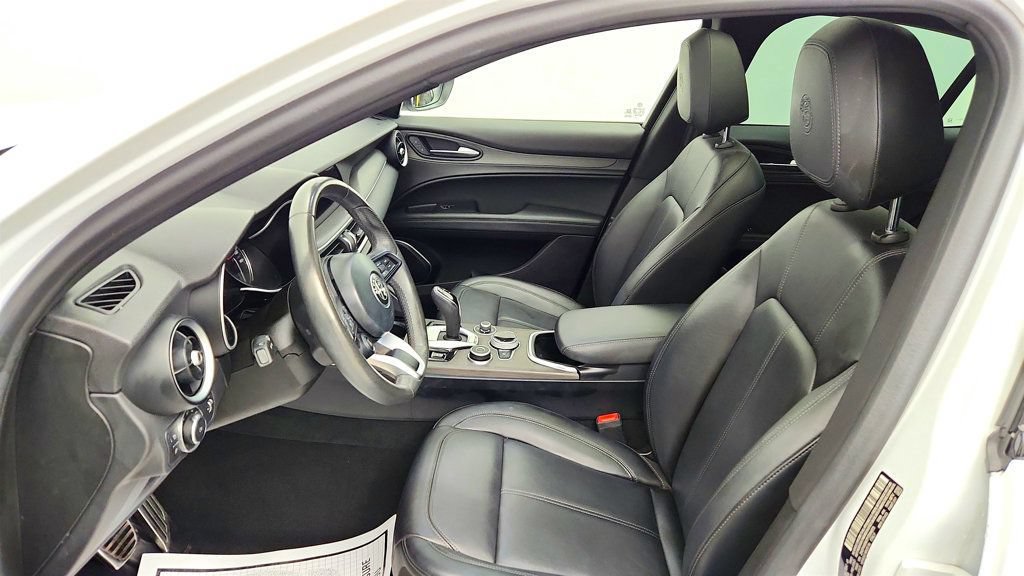 Used 2023 Alfa Romeo Stelvio Ti AWD/4WD image 20