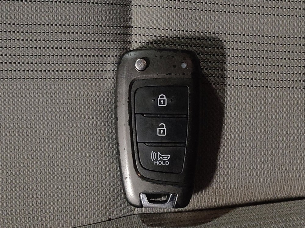 Used 2020 Hyundai Venue SEL FWD image 32
