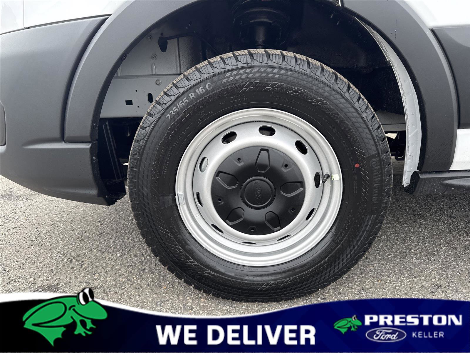New 2025 Ford Transit 250 148 Medium Roof w/ Load Area Protection Package image 9