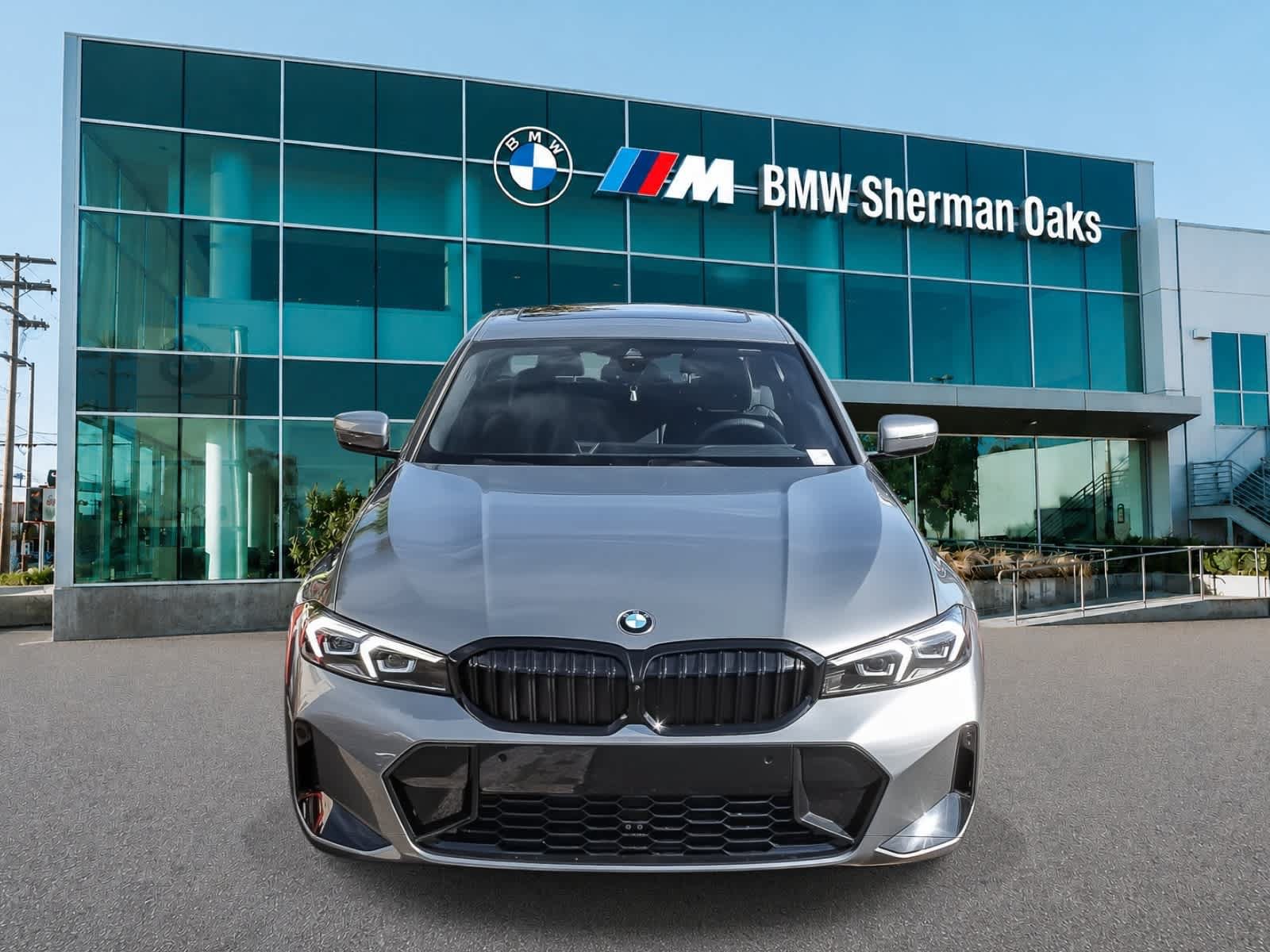 New 2026 BMW 330i Sedan w/ M Sport Package RWD image 2