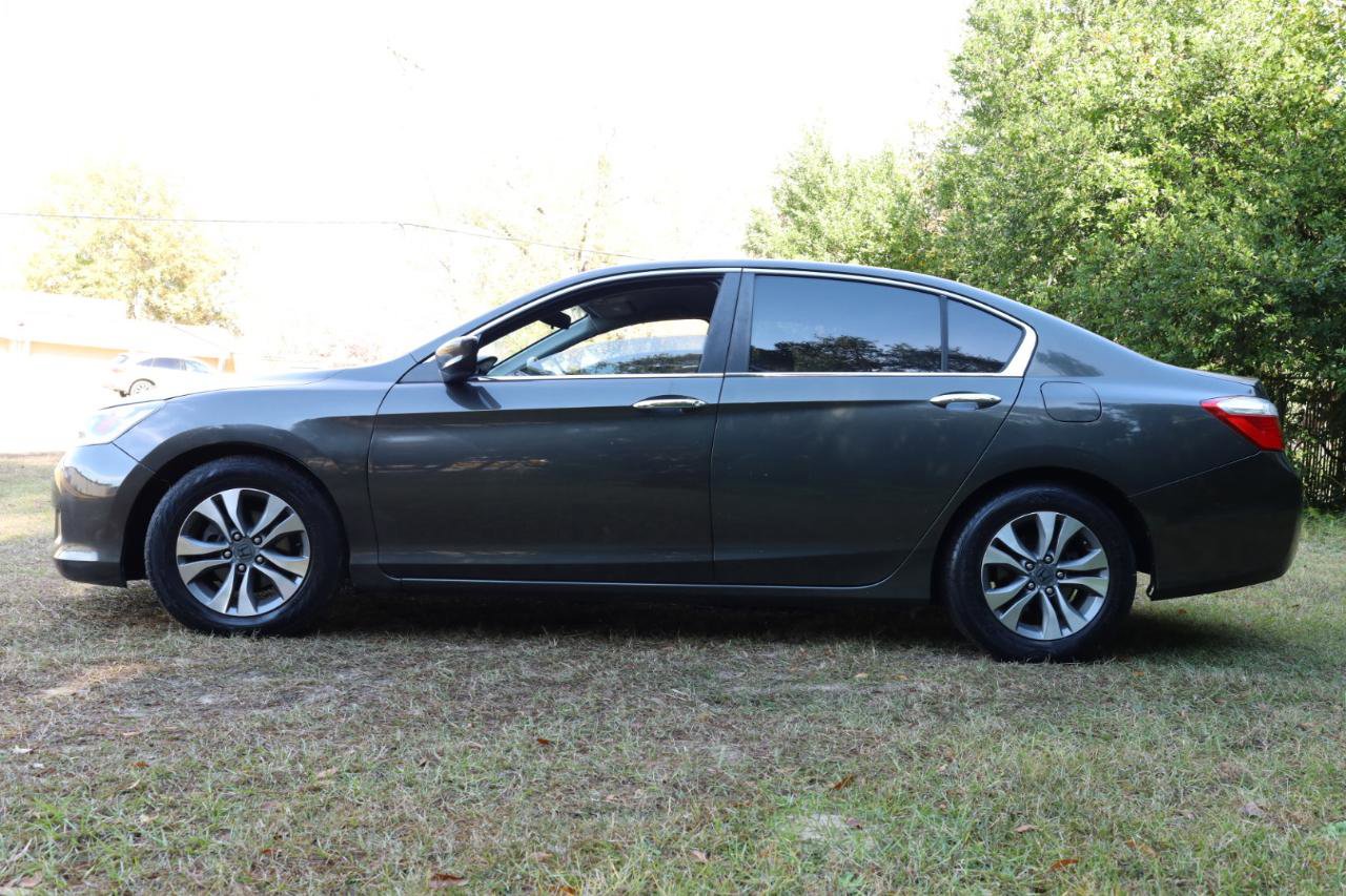 Used 2013 Honda Accord LX image 2