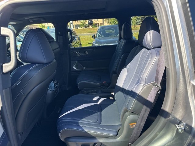 New 2026 INFINITI QX80 4WD image 7