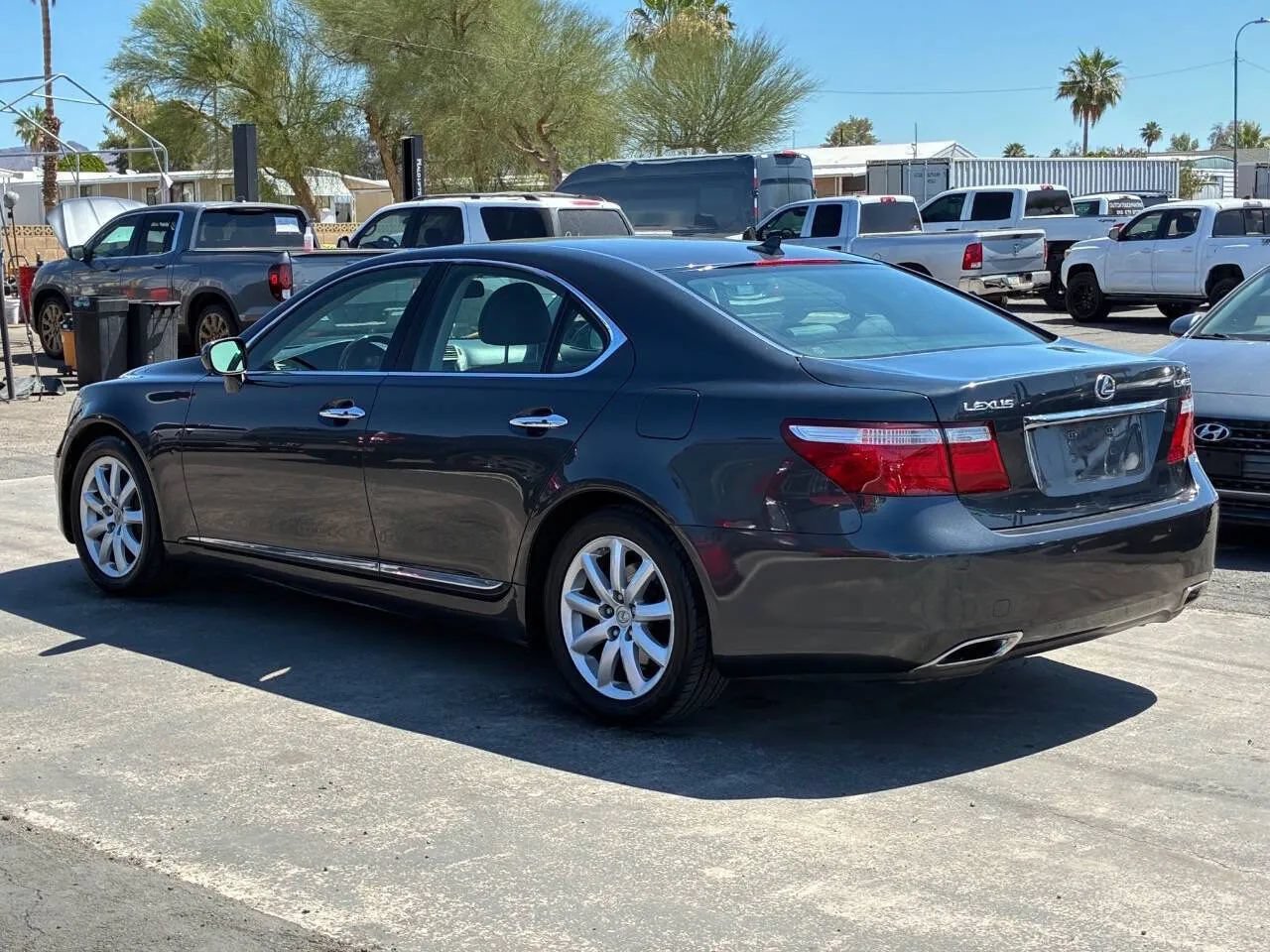 Used 2007 Lexus LS 460 RWD image 5