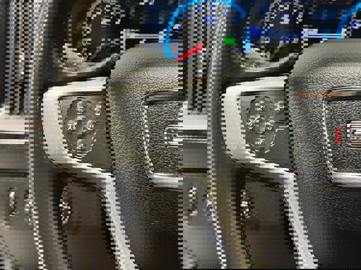 Used 2018 GMC Canyon SLT w/ Driver Alert Package image 15