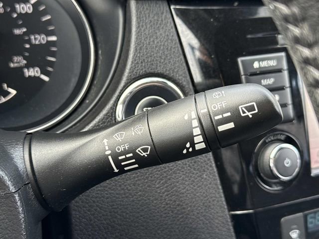 Used 2018 Nissan Rogue SL image 25