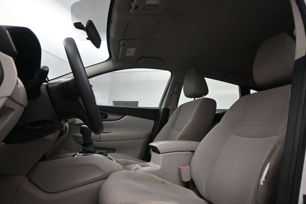 Used 2017 Nissan Rogue Sport S w/ S Appearance Package FWD image 14