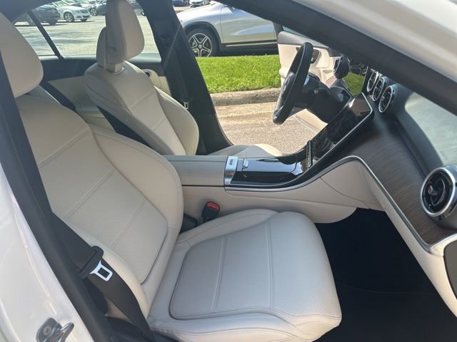 Used 2025 Mercedes-Benz C 300 4MATIC Sedan image 18